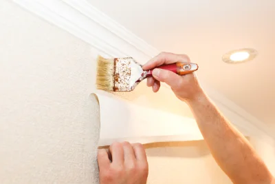 Pose de papier peint à Hellimer — revêtements muraux et toiles de verre